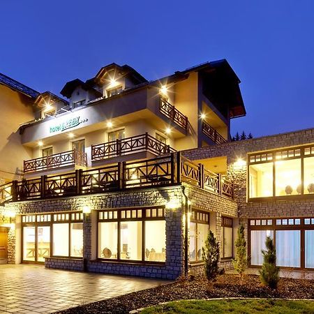 绿色酒店 道尼库宾 外观 照片
